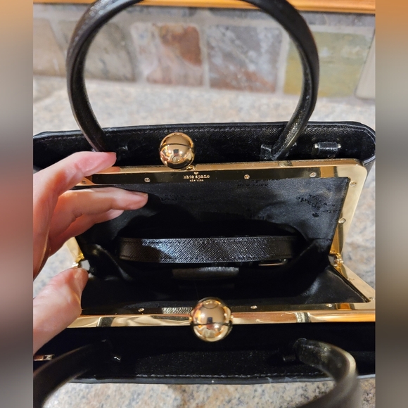 Kate Spade Black Satchel with Gold Accents/ Kisslock/ Crossbody Strap/ BNWOT - Picture 2 of 9
